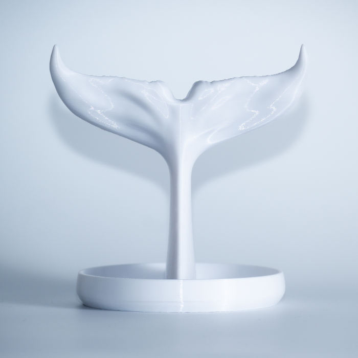 Suport elegant pentru bijuterii in formǎ de coadǎ, ideal pentru lanțic 145x120x150 mm [1]