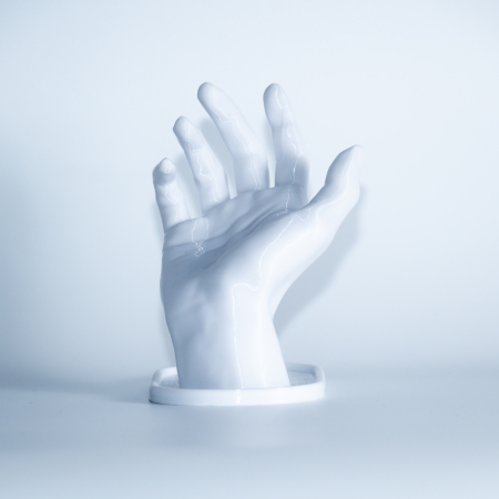 Suport elegant pentru bijuterii in formǎ de mânǎ ideal pentru inele 150x87x155 mm [1]