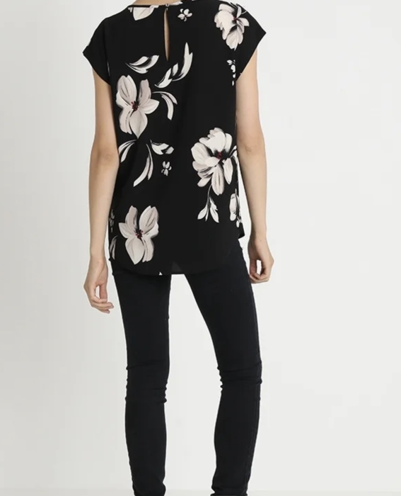 Bluza Dama Only din Viscoza Fluida cu Imprimeu Floral, Negru cu Bej Crem [3]