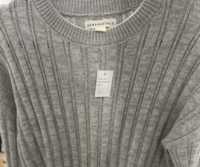 Bluză Scurtă Aéropostale: Tricot Reiat și Stil Modern [2]