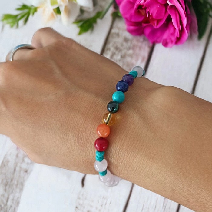 Bratara 7 Chakre Olea cu snur din cristale naturale Cuart Roz de Madagascar 6mm [1]