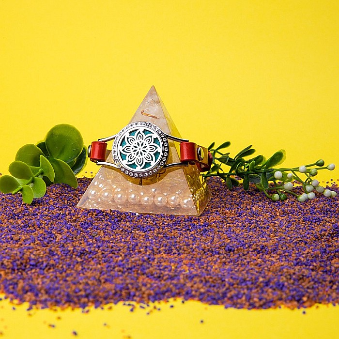 Bratara Aromaterapie Uleiuri Esentiale, Curea din Piele Ecologica, Rosie, Simpla, cu Model Mandala Flower cu Zircon [4]