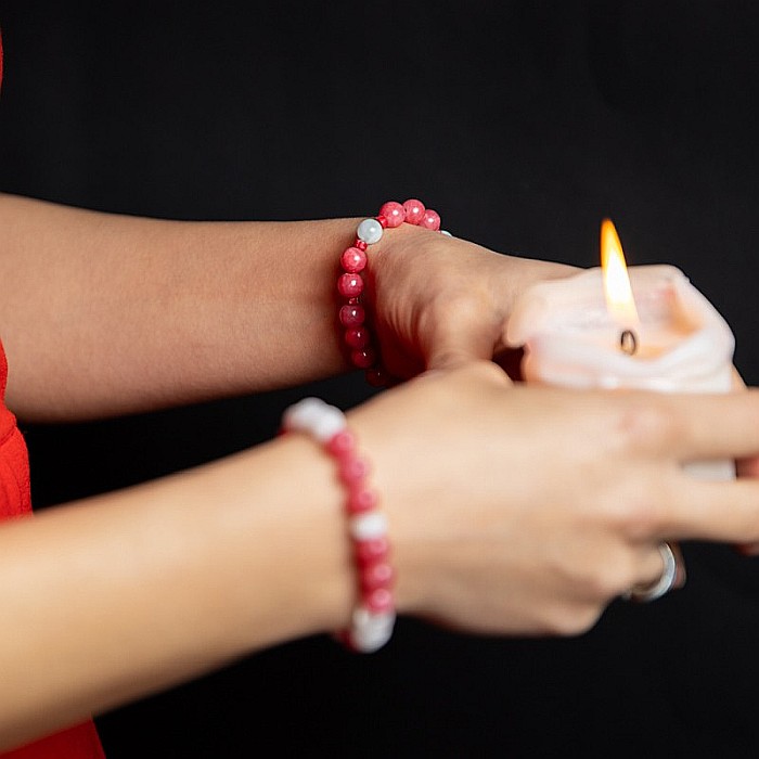 Bratara cu pietre semipretioase Alma, cristale de Jad Rosu Calcedonie si Piatra Lunii, sfere de 6mm [6]