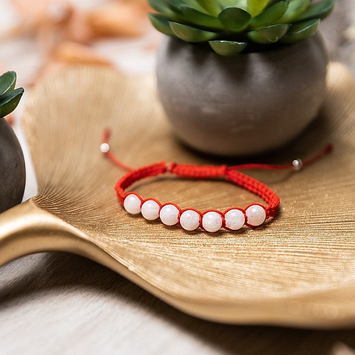 Bratara dama Iolanda din cristale de Piatra Lunii cu snur rosu, margele de 8mm [5]