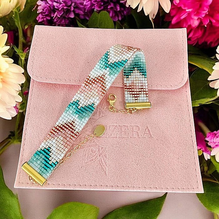 Bratara dama lata realizata manual din margele miyuki in culori pastel Nelia [4]