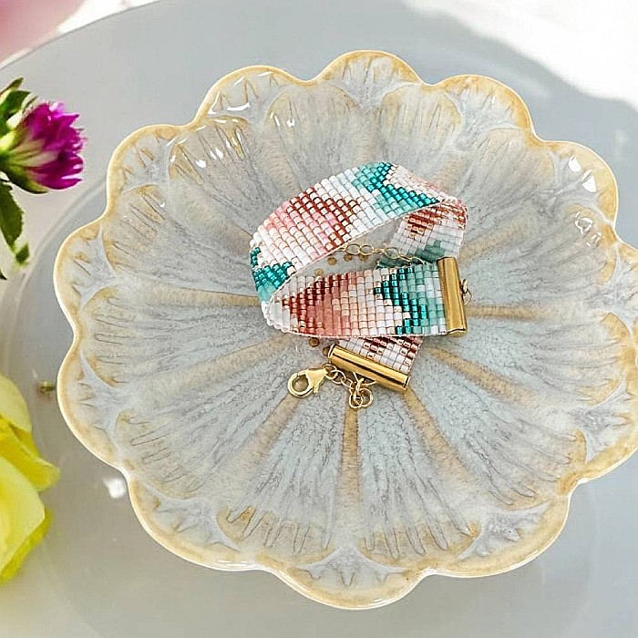 Bratara dama lata realizata manual din margele miyuki in culori pastel Nelia [2]