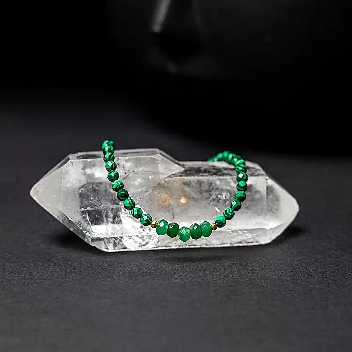 Bratara dama Vishal din pietre sintetice de Malachit si Jad Verde cu sistem de inchidere din argint 925 placat cu aur 14K [1]