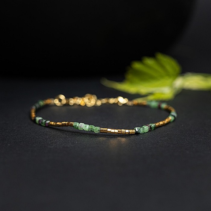 Bratara delicata Boho din pietre semipretioase de Rubin Zoisit placata cu aur de 18K [10]