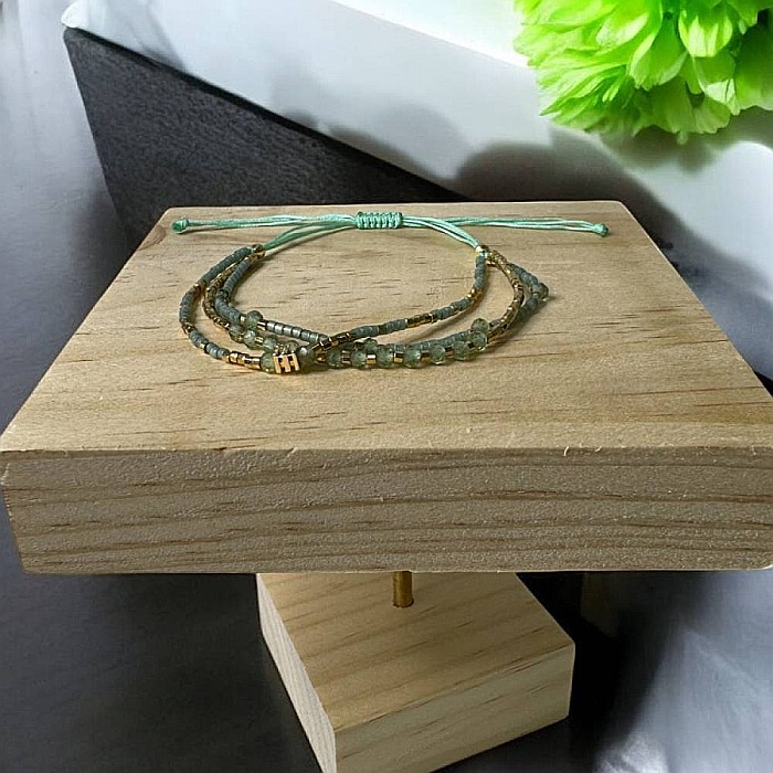 Bratara handmade 3 straturi Fariha din Miyuki si Apatit Verde cu charm auriu [8]