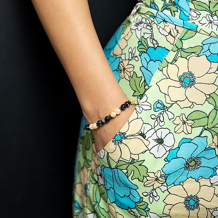 Bratara handmade din pietre semipretioase pentru femei Rahel cu cristale de Jad Galben si Shell Turquoise Negru, sfere de 6mm [1]