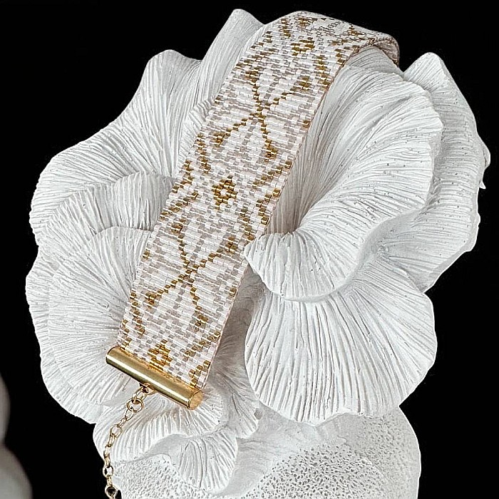 Bratara lata eleganta impletita manual din margele Miyuki, Zamora [5]