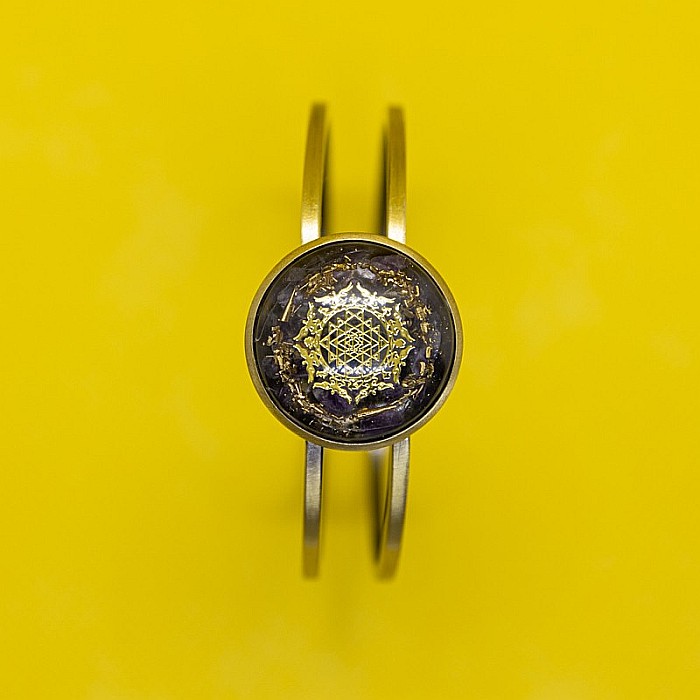 Bratara orgonica ASHIA din alama galvanizata in bronz antic, foite Cupru si Cristale Naturale de Ametist si Sri Yantra, 6.2 cm [8]