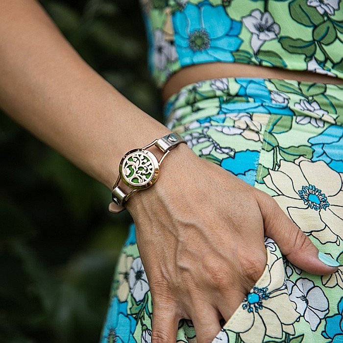 Bratara Pentru Aromaterapie Uleiuri Esentiale, Curea din Piele Ecologica, Aurie, Simpla, cu Medalion Rose Gold Flower [2]