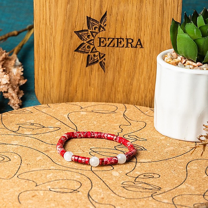 Bratara pietre semipretioase dama, Lori, cu cristale de Piatra Lunii si distantiere din Sediment Marin Rosu [10]