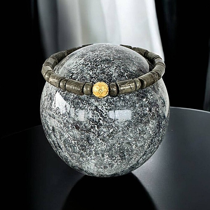 Bratara snur barbati Alger din Pirita cu charm din inox placat auriu [2]