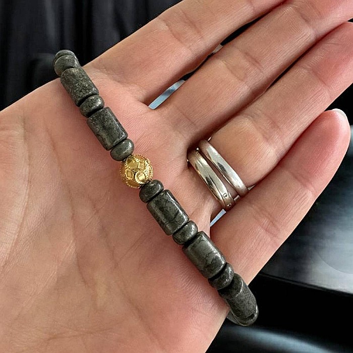 Bratara snur barbati Alger din Pirita cu charm din inox placat auriu [4]