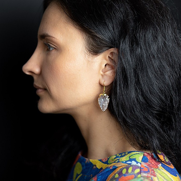 Cercei cristal cuart alb stanca model sageata placat cu aur 18K Boho Ameya [2]