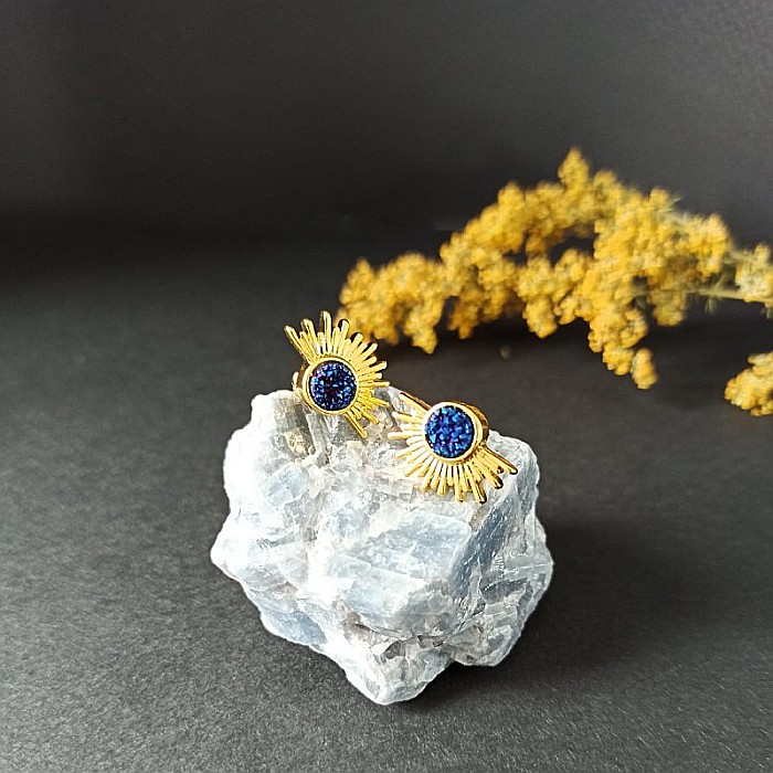 Cercei Kanya in forma de soare cu piatra druzy naturala, placati cu aur de 18K [10]