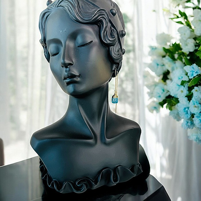 Cercei lungi drop eleganti Elara cu cristal brut de Apatit placati cu aur [4]