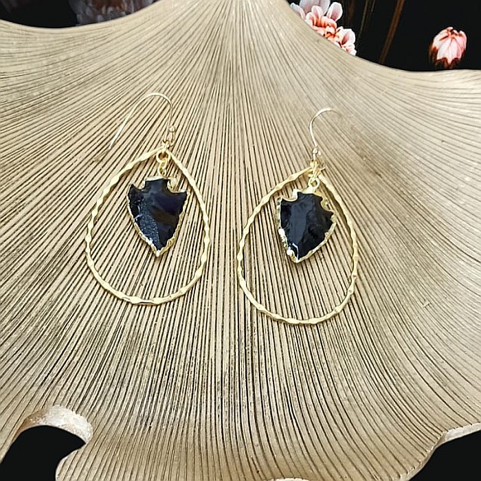 Cercei Sari cu cristale de Obsidian in forma de sageata ❤️ [8]