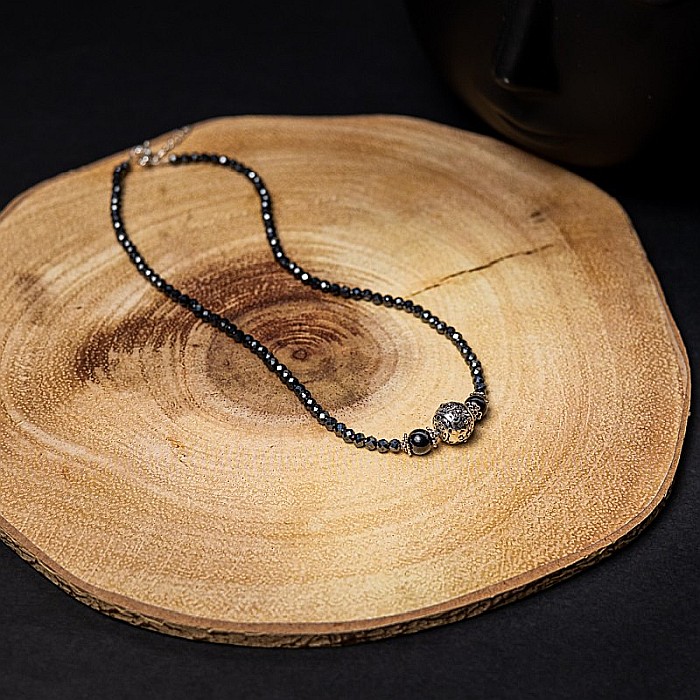 Colier Choker Asha din pietre naturale de Hematit Magnetic cu Titan, inchidere si accesorii din argint [7]