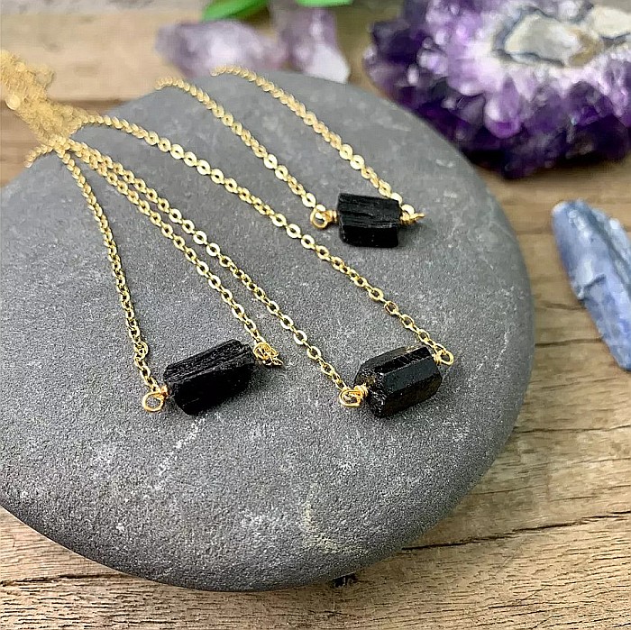 Colier lant cu piatra de turmalina neagra bruta, Aron, placat cu aur de 18K [10]