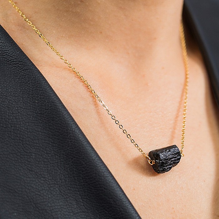 Colier lant cu piatra de turmalina neagra bruta, Aron, placat cu aur de 18K [2]