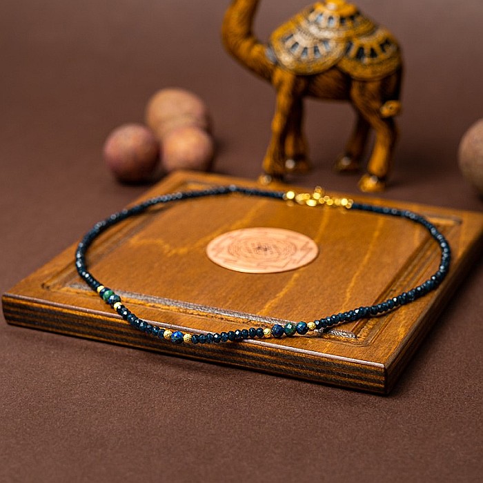 Colier Choker Lalit din pietre naturale de Jad Albastru fatetat cu accesorii si sistem de inchidere argint placat cu aur 14K [8]