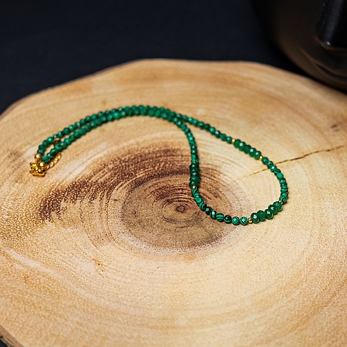 Colier Choker Vishal cu pietre sintetice de Malachit si Jad natural cu accesorii si sistem de inchidere din argint placat cu aur [8]