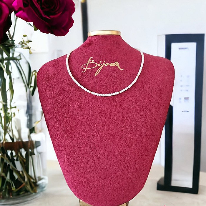 Colier Cocker Kalista cu margele de Coral alb si Argint 925 placat cu Aur [2]