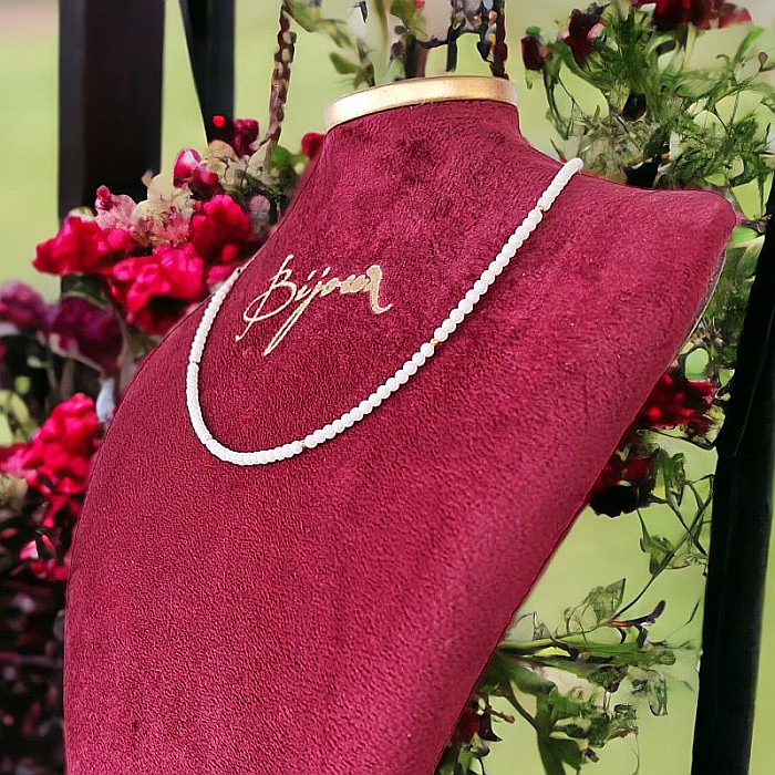 Colier Cocker Kalista cu margele de Coral alb si Argint 925 placat cu Aur [1]