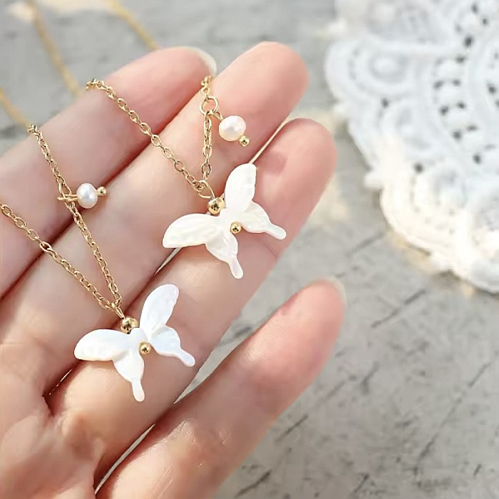 Colier cu pandantiv Fluture din sidef de perle din otel inoxidabil placat cu aur de 18K [2]