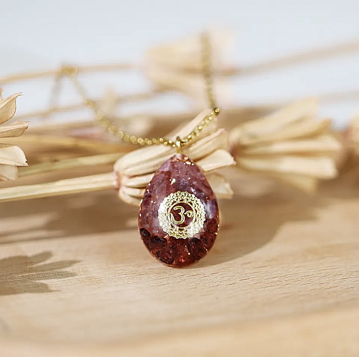 Colier cu Pandantiv Orgonic cu simbol Om din cristale de Granat si Rubelit-cadou spiritual pentru meditatie [1]