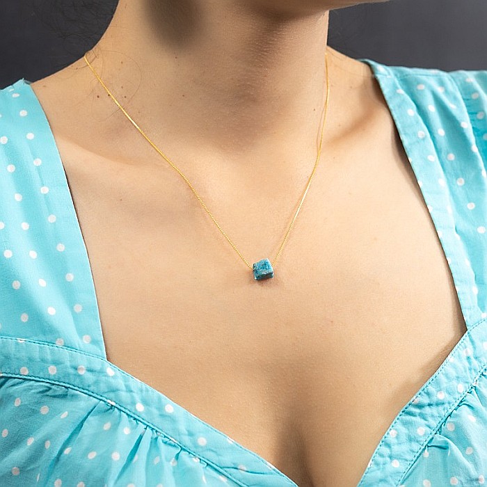 Colier delicat cu piatra naturala de Apatit, Dara, placat cu aur de 18K [3]