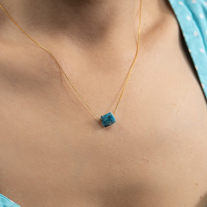 Colier delicat cu piatra naturala de Apatit, Dara, placat cu aur de 18K [2]