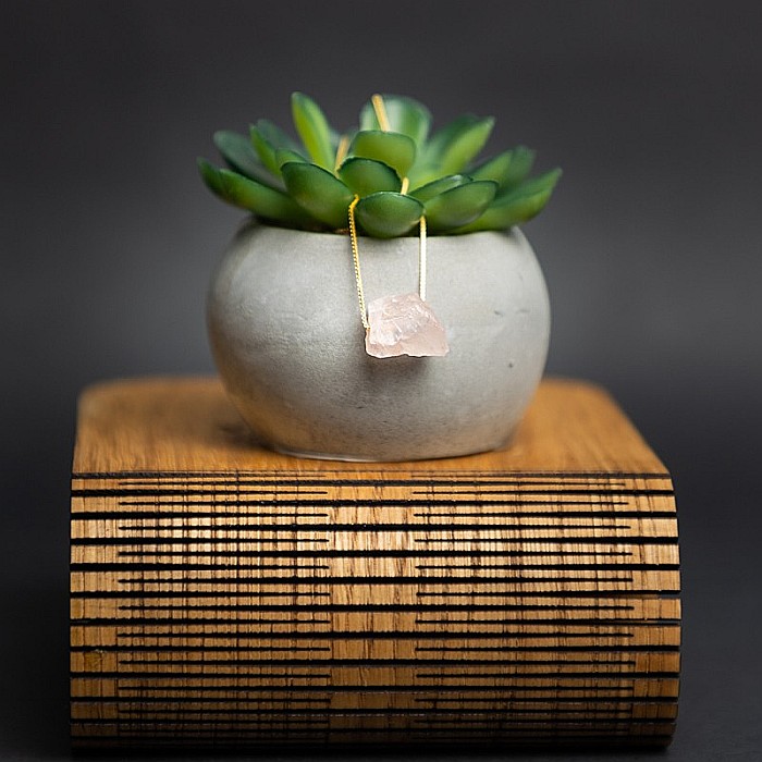 Colier delicat cu piatra naturala de Cuart Roz, Dara, placat cu aur de 18K [4]