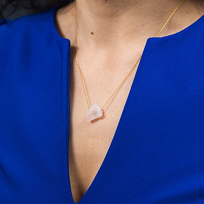 Colier delicat cu piatra naturala de Cuart Roz, Dara, placat cu aur de 18K [1]