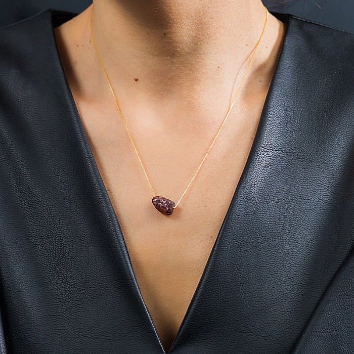 Colier delicat cu piatra naturala de Granat, Dara, placat cu aur de 18K [2]