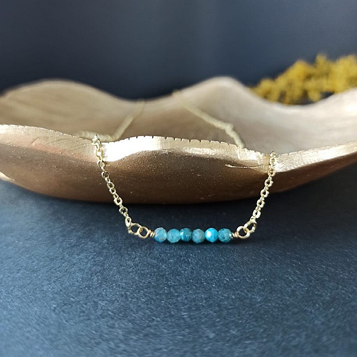 Colier dragut cu margelute mici de piatra semipretioasa de apatit, Ehan, placat cu aur de 18K [4]