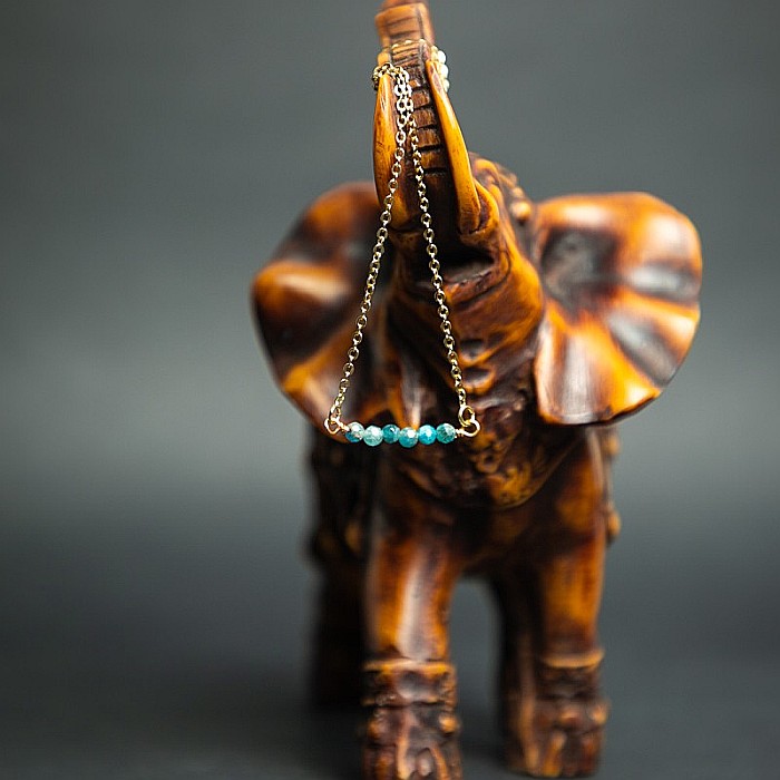 Colier dragut cu margelute mici de piatra semipretioasa de apatit, Ehan, placat cu aur de 18K [13]