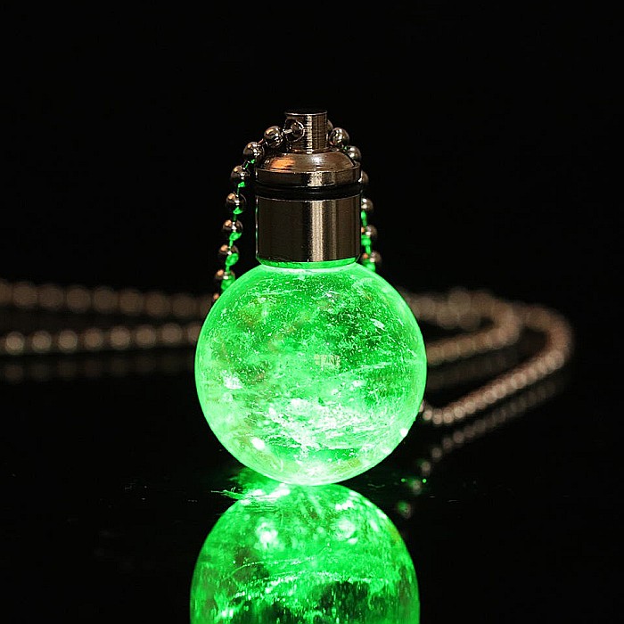 Lant cu pandantiv din Cuart Transparent Yani, cu Lumina LED, culori diferite [6]