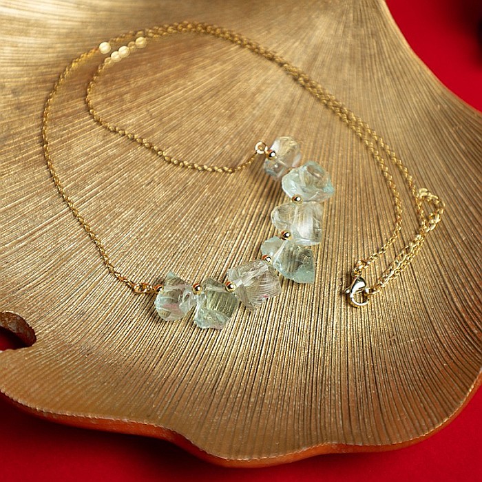 Mali, colier cu pietre brute neregulate, cristale de Apatit, placat cu aur de 18K [13]