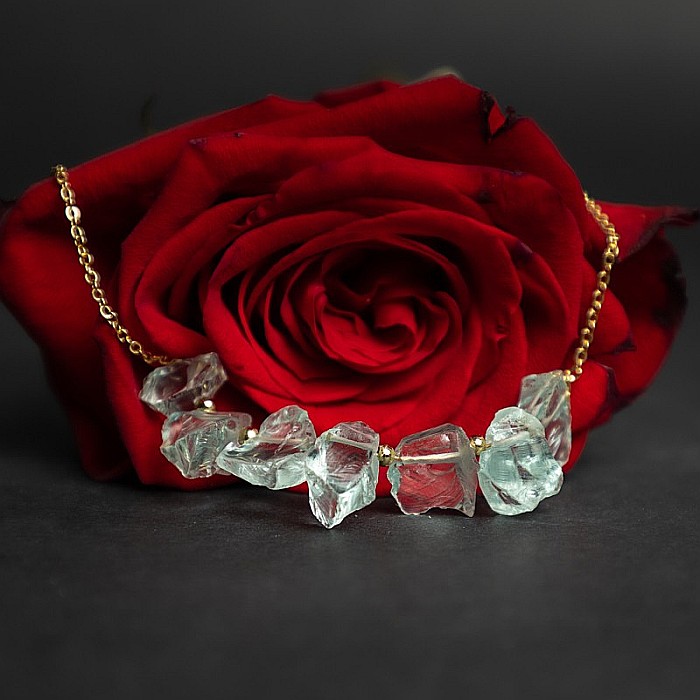 Mali, colier cu pietre brute neregulate, cristale de Apatit, placat cu aur de 18K [11]