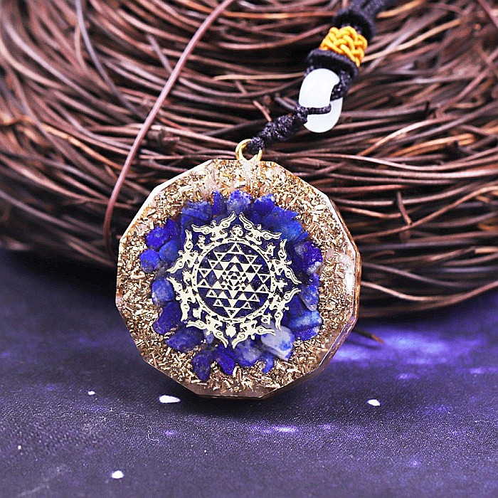 Pandantiv Cristale Lapis Lazuli Orgon Ruben cu Simbol SriYantra si Foite de Cupru [6]