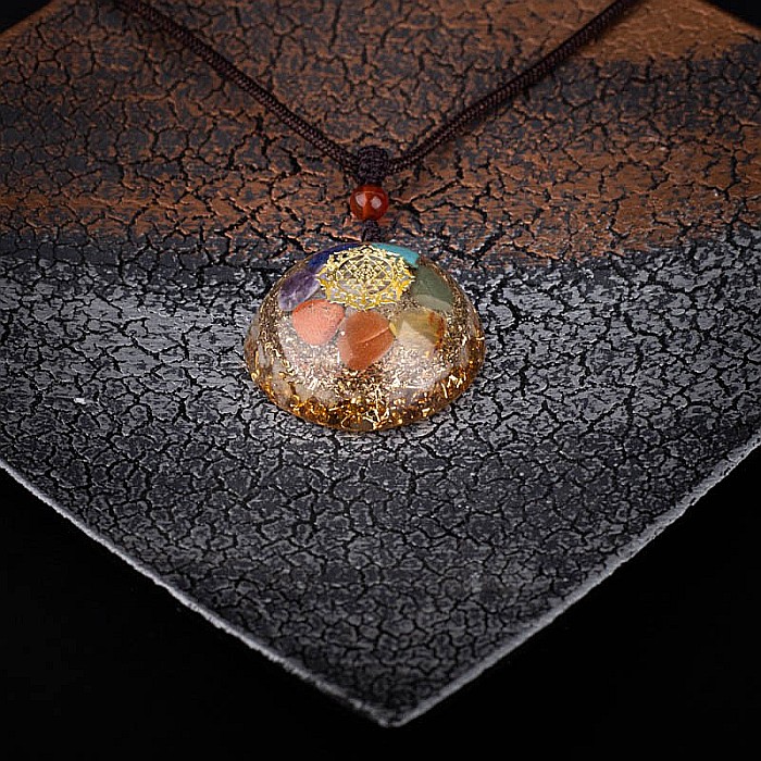 Pandantiv orgonic “ALVITA” 7 Chakre din Piatra Lunii, Foite de Cupru cu Simbol Sri Yantra, 3.6cm [3]