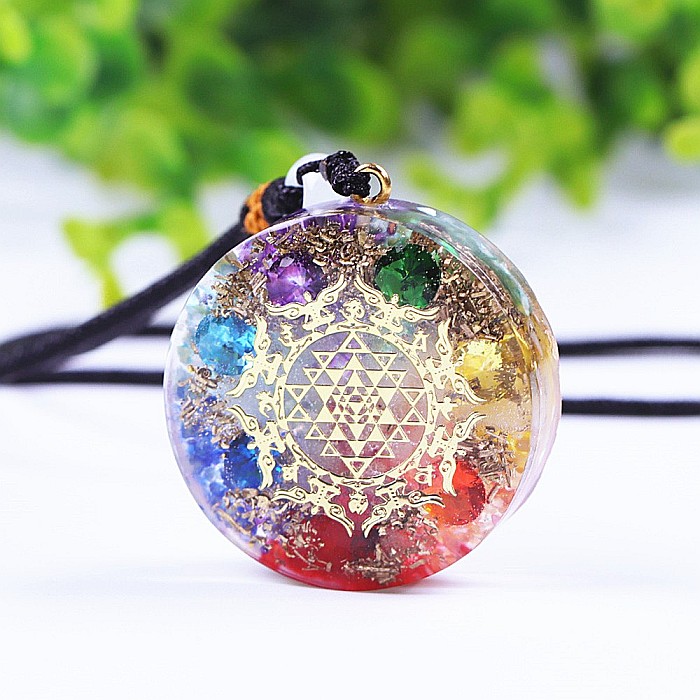 Pandantiv orgonic ”VIVIAN” 7 Chakre din Piatra Luminoasa, Foite de Cupru, Minerale de Zircon cu simbol Sri Yantra, 3.6cm [7]