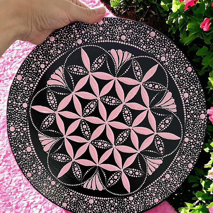 Pictura Floarea Vietii Model Unicat realizat in culori acrilice pe suport de lemn de 30 cm [2]