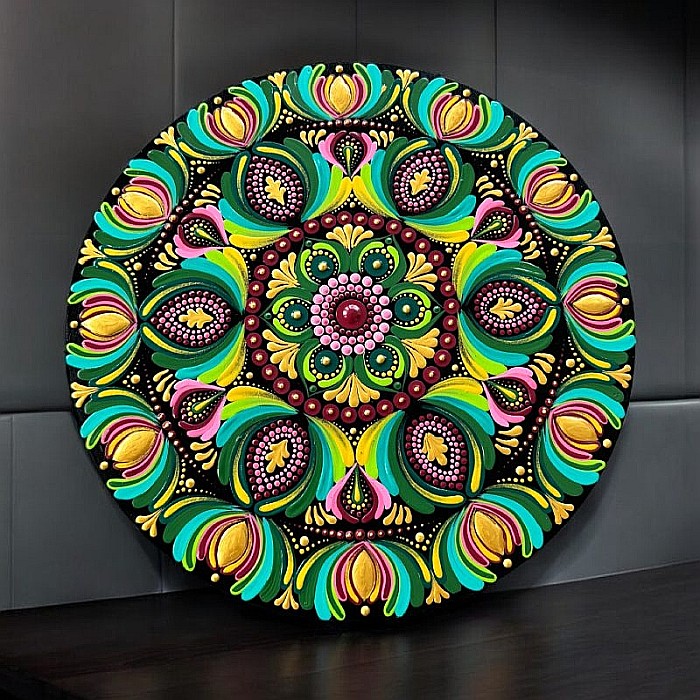 Pictura Mandala unicat, realizata manual in culori acrilice pe suport de lemn de 30 cm [5]