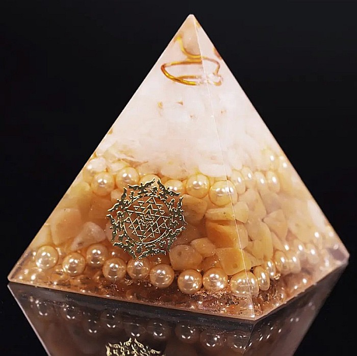 Piramida abundentei si prosperitatii pe toate planurile, Demeter, din Topaz, Perle si Cuart [1]