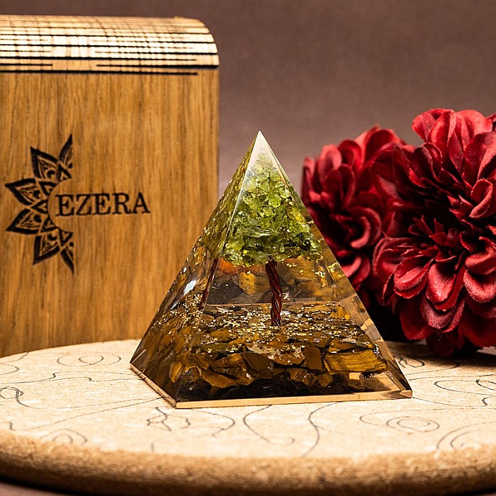 Piramida Orgonica Copacel cu cristale de Peridot si Ochi de Tigru- ❤️ Creeaza energia vietii la tine acasa! [5]
